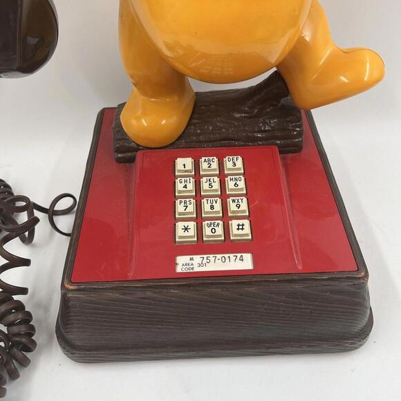 Vintage WINNIE THE POOH Landline Telephone Collectible Antique Disney 1964 - Picture 2 of 12